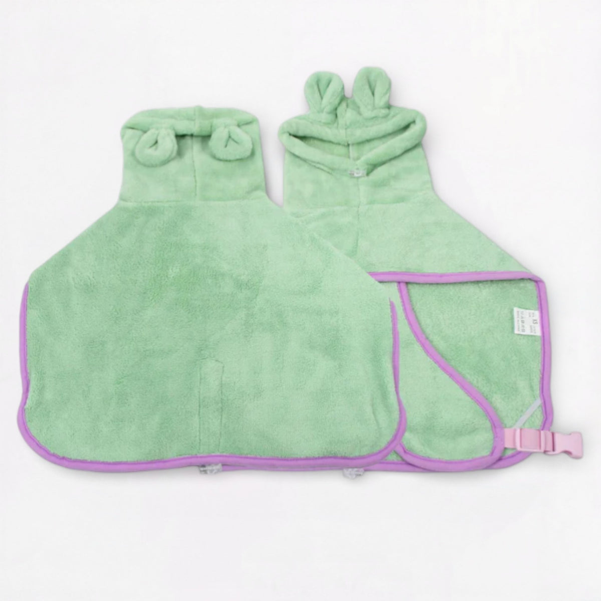 AquaSnug-Pug-Hooded-Bathrobe.jpg