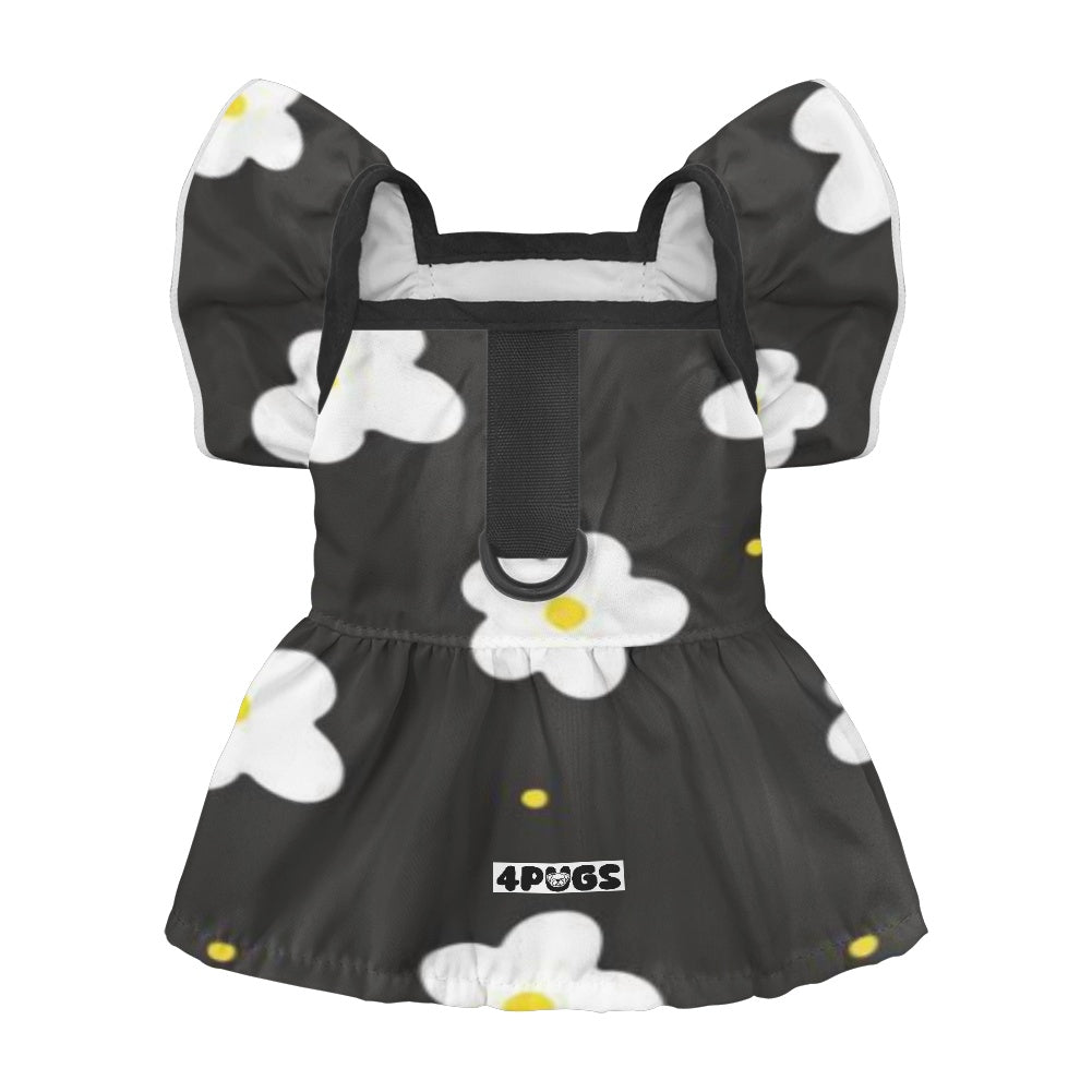 Millie - pug summer fashion
