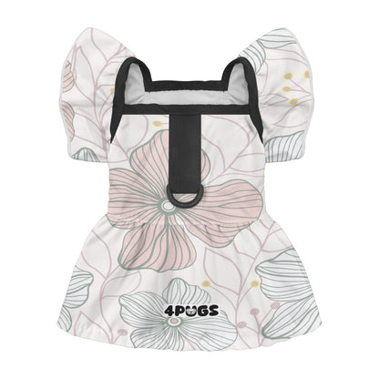 Lola - pug summer fashion