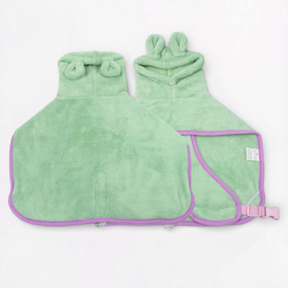 AquaSnug-Pug-Hooded-Bathrobe.jpg