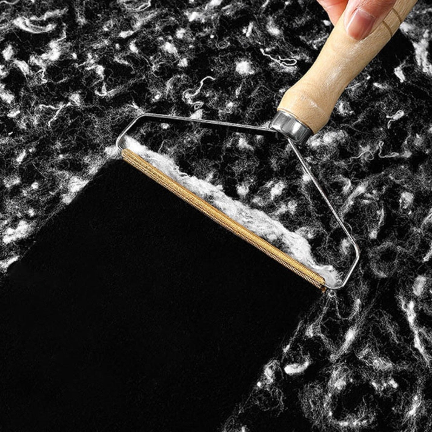 HaiRify-Lint-Pet-Hair-Remover-Brush.jpg