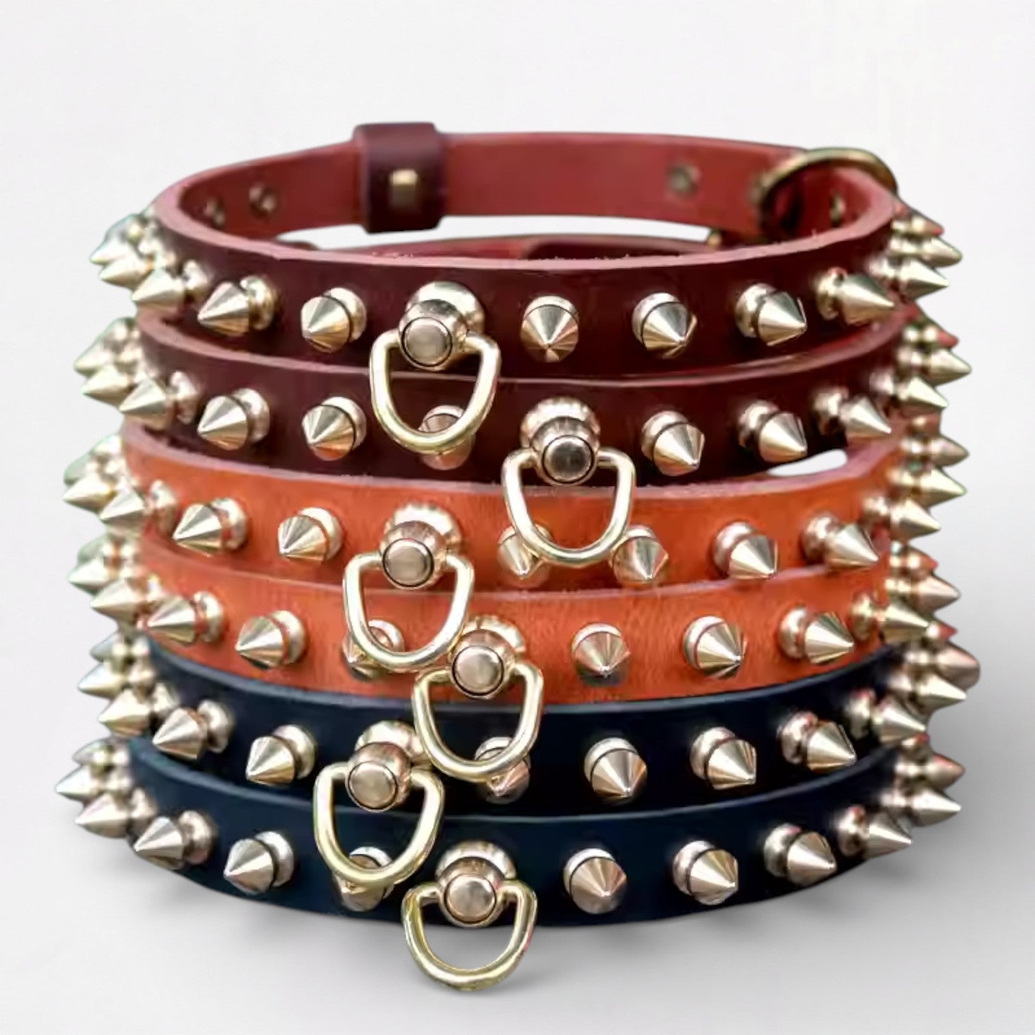 SpikeLux-Pug-Riveted-Collar.jpg